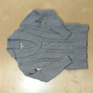 Gray Old Navy sweater
